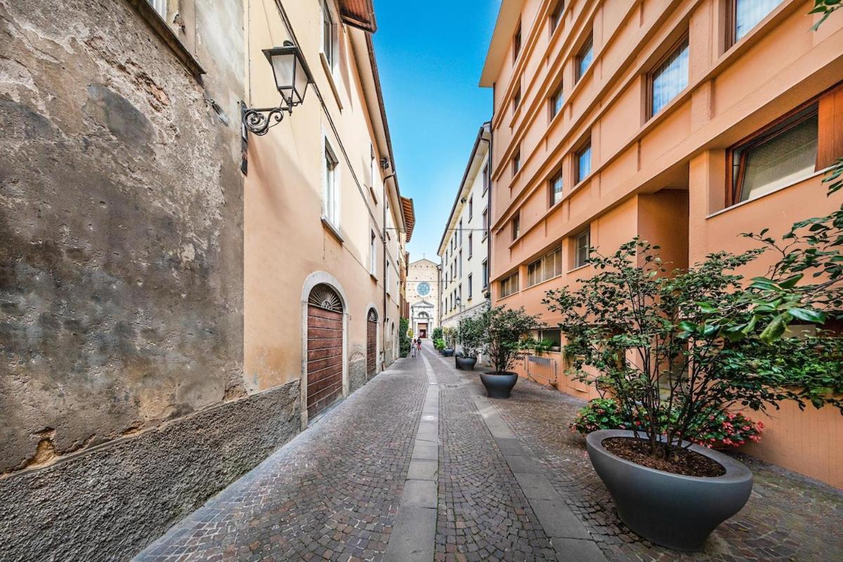 Il Lago Apartments By Wonderful Italy Saló Exterior foto